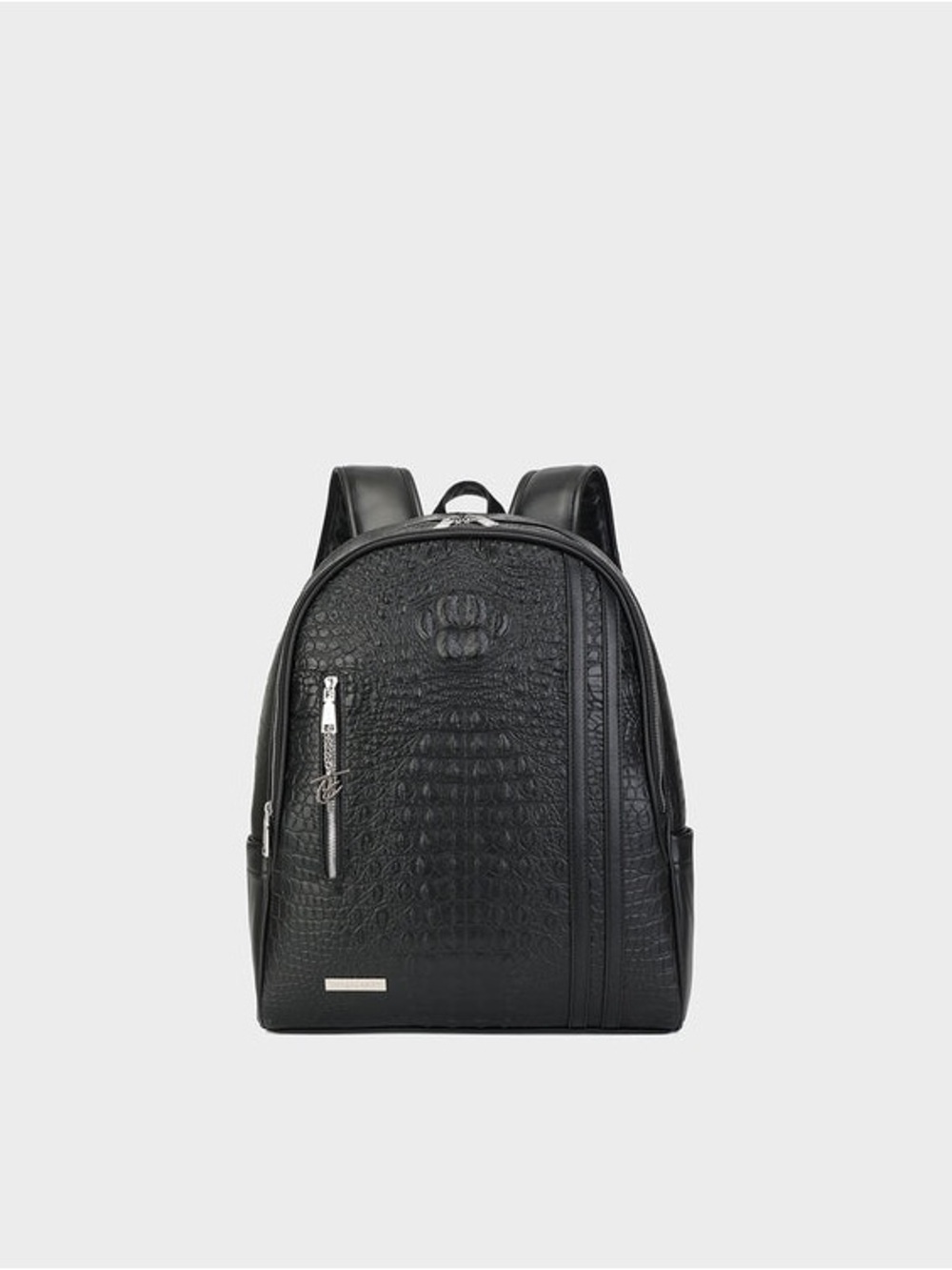 NWT Tote & Carry Statement Traveler Backpack in Black